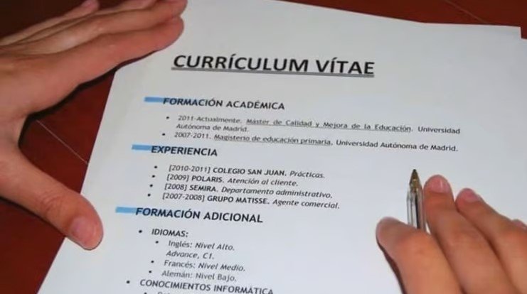 Cómo Crear un Currículo para Empleo: para Impresionar a los Reclutadores